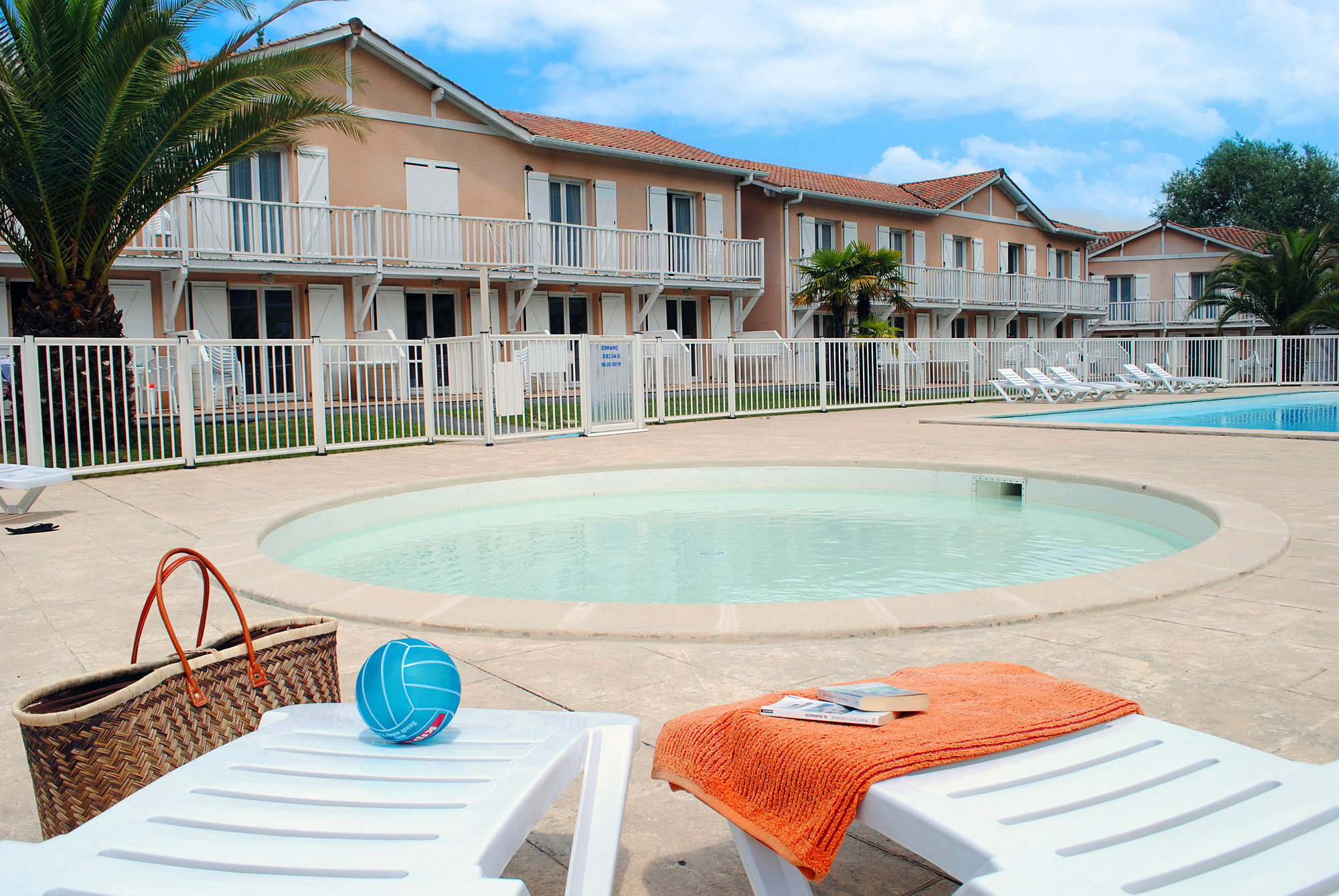 Residence Nemea La Croisiere Anglet Exterior photo